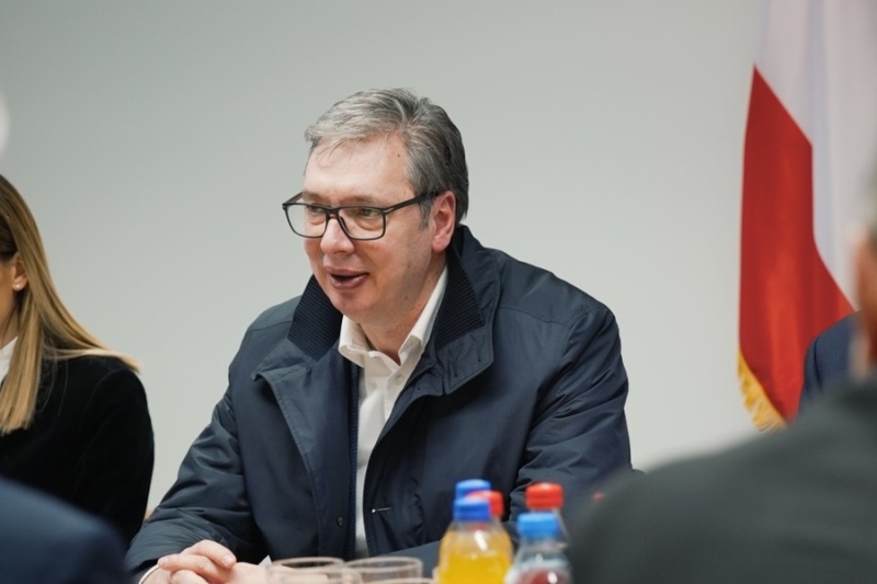 Predsednik Srbije Aleksandar Vucic Plate u "Palfingeru" iznad proseka