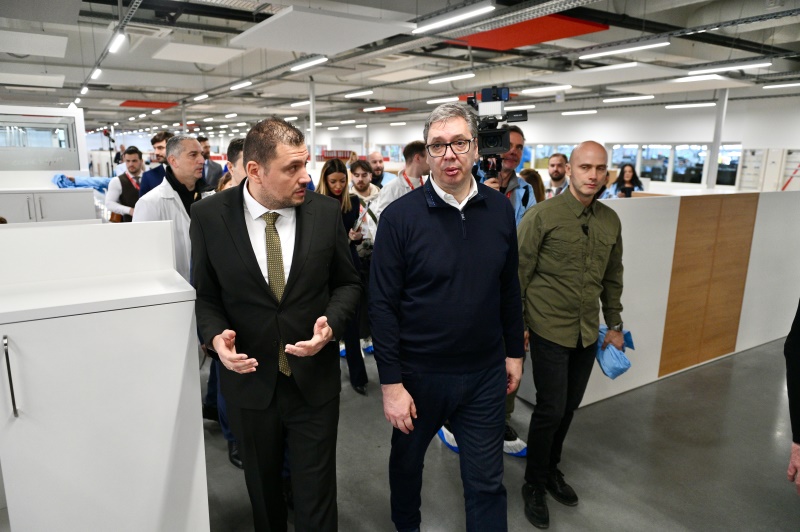 Predsednik Srbije Aleksandar Vucic Fabrika "Integrated Micro-Electronics" vazna za Nis ali i celu Srbiju