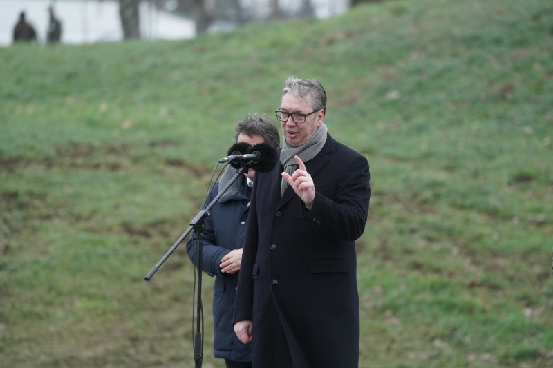 Predsednik Srbije Aleksandar Vucic novi generalstab bice zavrsen za tri godine