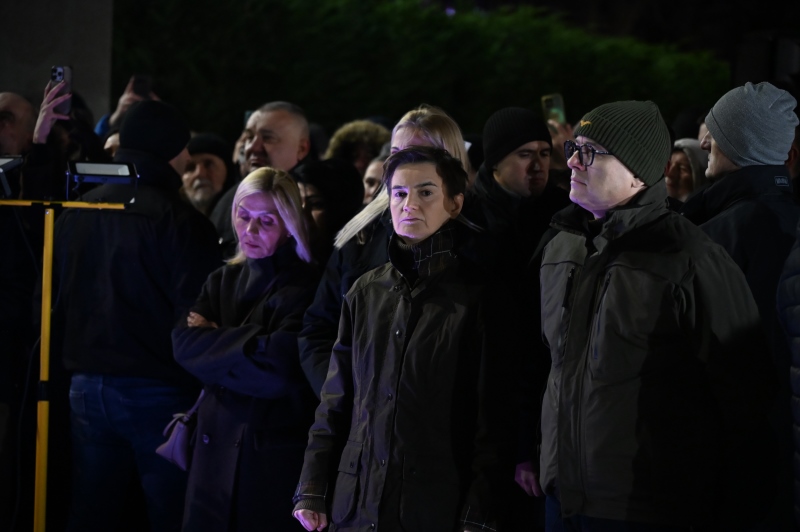 Predsednik Srbije Aleksandar Vucic Hvala svima koji su odbranili Srbiju