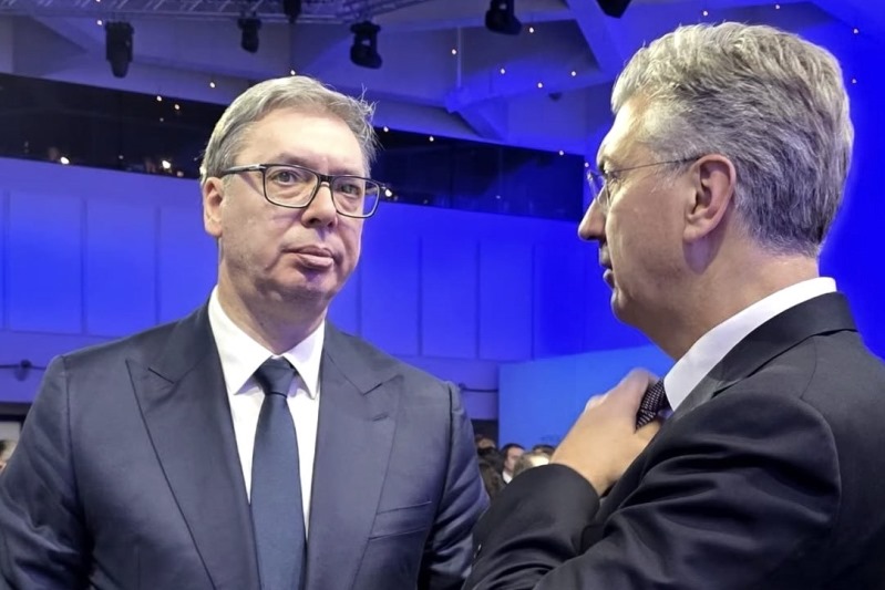 Predsednik Srbije Aleksandar Vucic Srbija nastavlja da radi na ubrzanom rastu