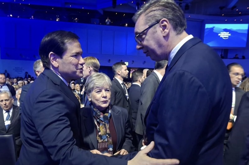 Predsednik Srbije Aleksandar Vucic dobar razgovor o aktuelnim temema u odnosima Srbije i EU