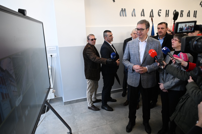 Predsednik Srbije Aleksandar Vucic vazno je da brinemo o deci i da resavamo probleme