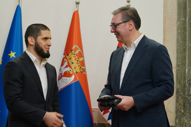 Predsednik Srbije Aleksandar Vucic Srbija nastavlja da podrzava sport i mlade talente