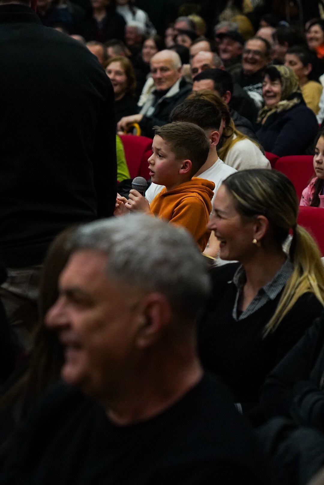 Председник Србије Александар Вучић изјавио је данас да је обезбеђен новац за наставак финансирања брзе саобраћајнице од Голупца до Брзе Паланке и додао да је за тај крај неопходно да се доведе неки погон који би могао да запосли што више људи, пре свега жене.