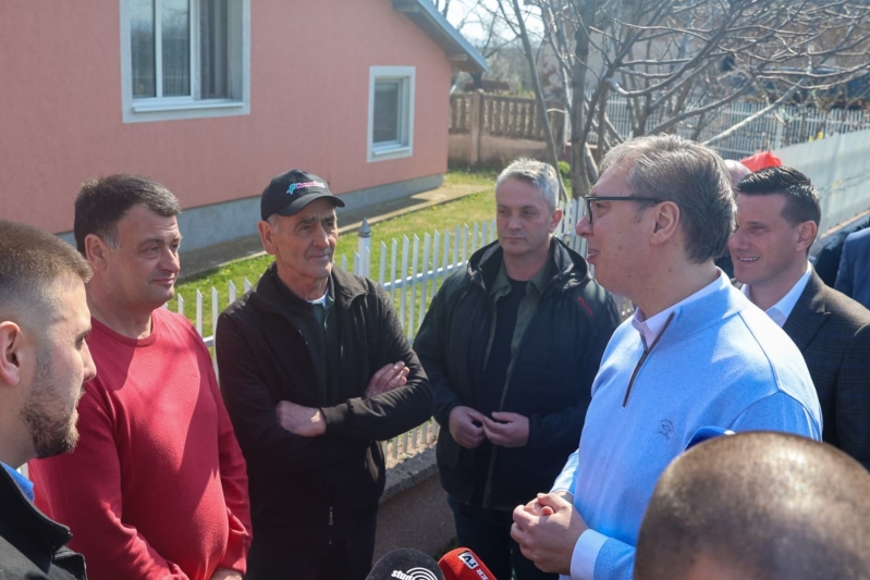 Predsednik Srbije Aleksandar Vucic putevi su veoma vazni i najpotrebniji su gradjanima