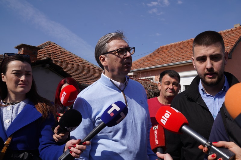 Predsednik Srbije Aleksandar Vucic putevi su veoma vazni i najpotrebniji su gradjanima