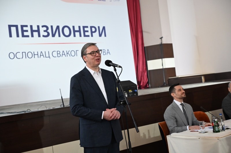 Predsednik Srbije Aleksandar Vucic i ove godine povecanje penzija