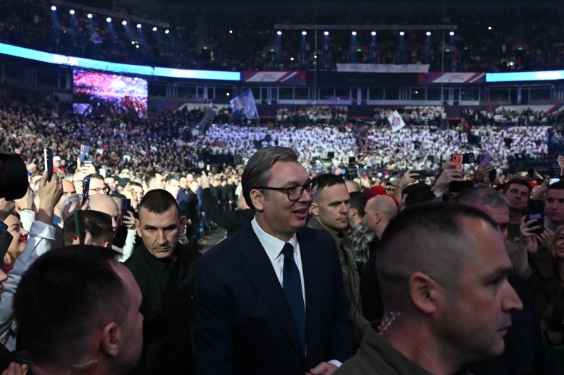 Predsednik Srbije Aleksandar Vucic hvala vam sto ste sacuvali Srbiju