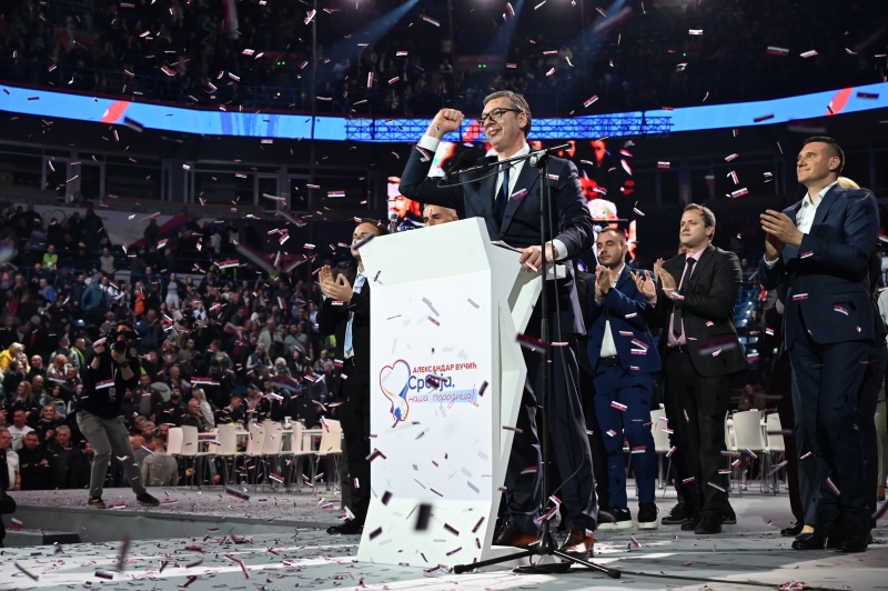 Predsednik Srbije Aleksandar Vucic hvala vam sto ste sacuvali Srbiju