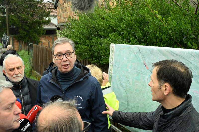 Председник Србије Александар Вучић изјавио је данас да је готова брза пруга до Будимпеште и да је наш воз Соко већ на тест вожњама на територији Мађарске.