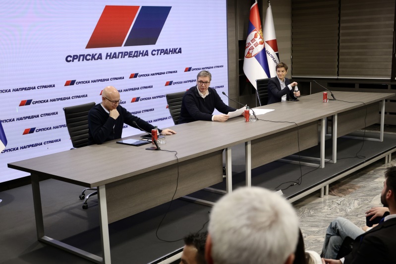 Predsednik Srbije Aleksandar Vucic jedva smo danas izbegli ogromno zlo