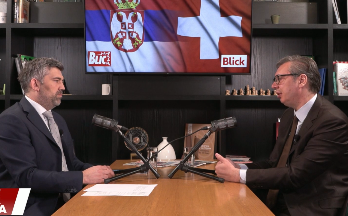 Председник Србије Александар Вучић дао је ексклузивни интервју за "Блиц" и "Блицк", најутицајнији швајцарски медиј у емисији "Блиц пита" на Блиц ТВ, а поводом дводневне посете Београду швајцарског председника Гија Пармелана.