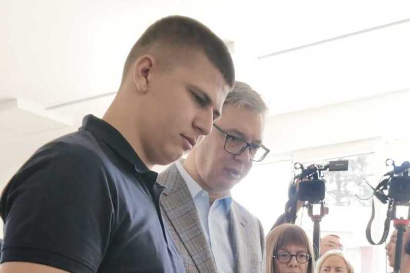 Predsednik Srbije Aleksandar Vucic ulaganje u dualno obrazovanje je vazno