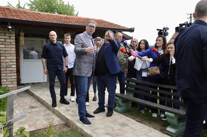 Predsednik Srbije Aleksandar Vucic na izborima ljudi biraju svoju buducnost
