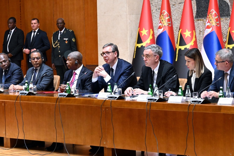 Predsednik Srbije Aleksandar Vucic Najblizi politicki odnosi Srbije i Angole