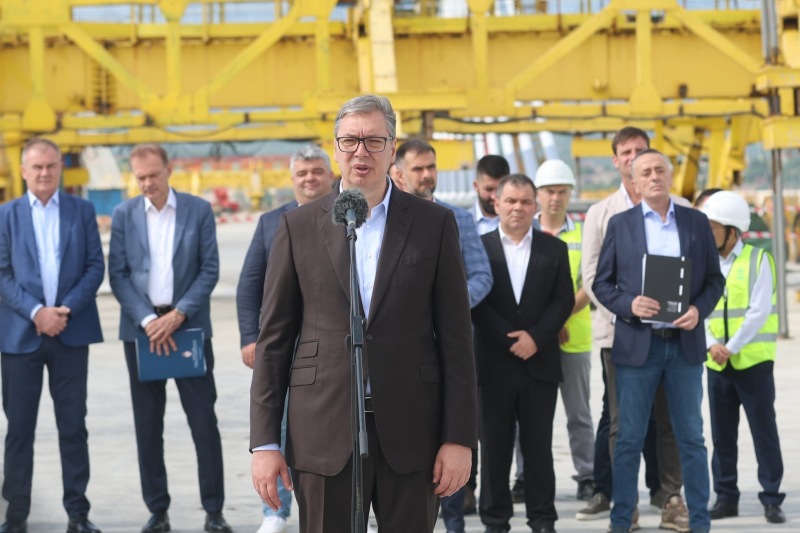 Predsednik Srbije Aleksandar Vucic most preko Dunava kod Novog Sada je ogroman korak napred