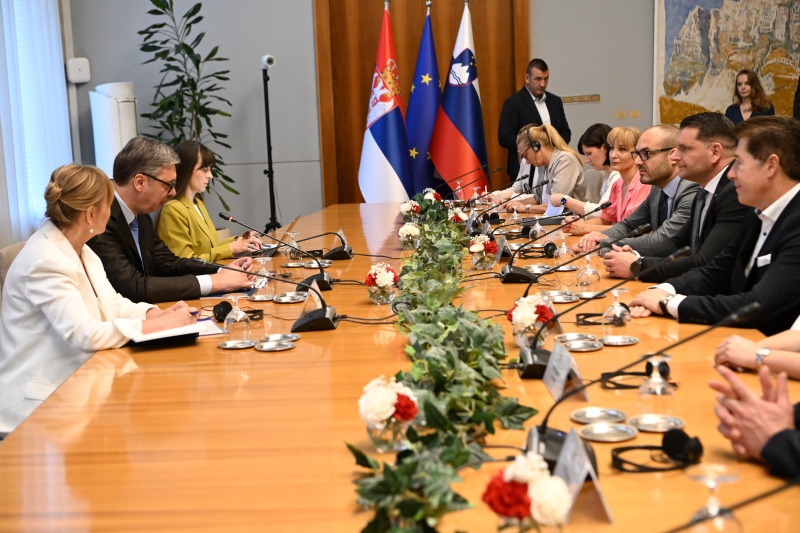 Predsednik Srbije Aleksandar Vucic postoji prostor za jacanje veza sa Slovenijom