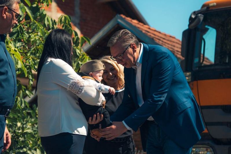 Predsednik Srbije Aleksandar Vucic vazno je da cujemo potrebe gradjana