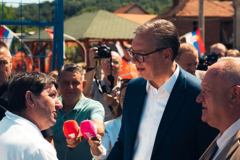 Predsednik Srbije Aleksandar Vucic vazno je da cujemo potrebe gradjana