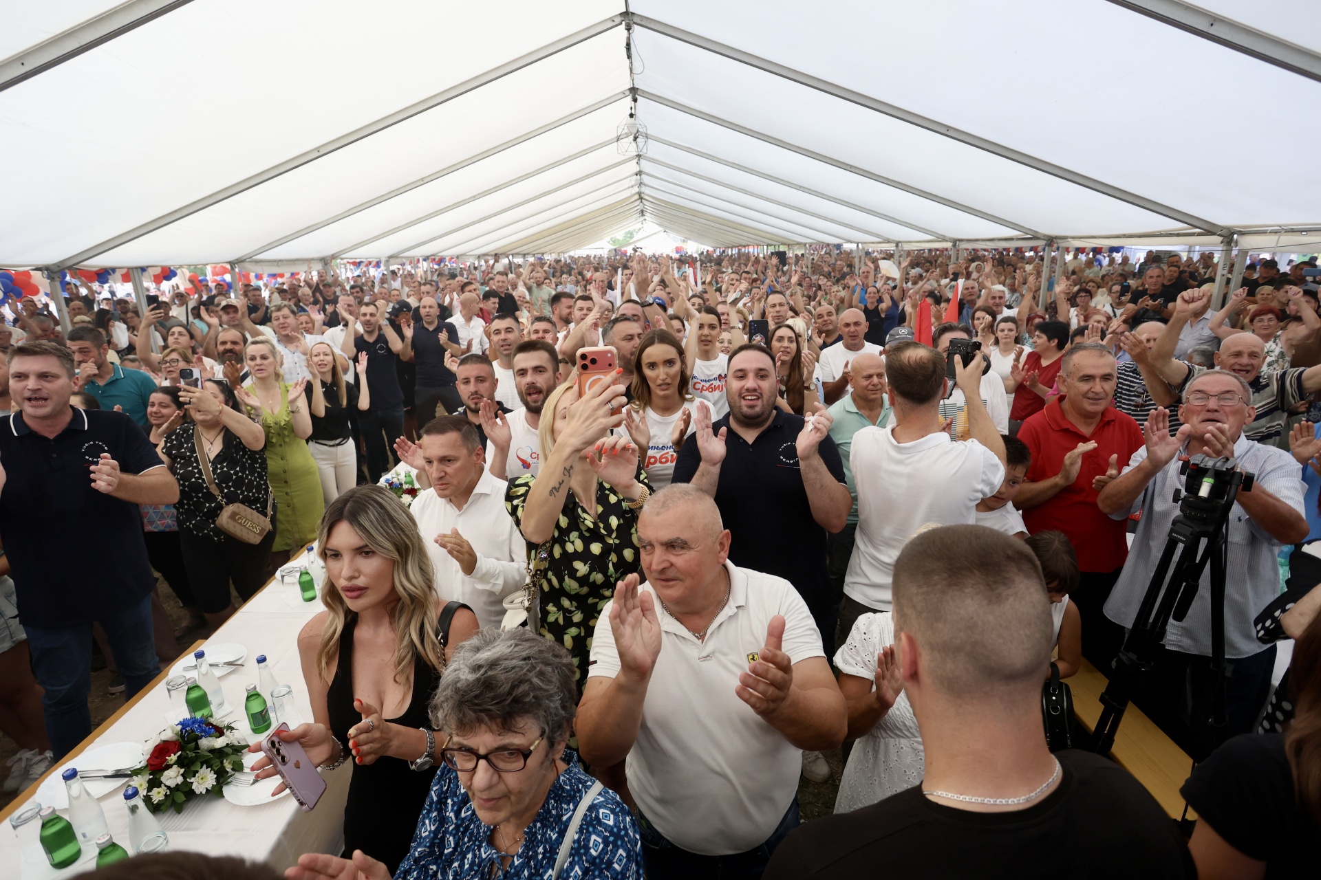Председник Србије Александар Вучић изјавио је данас на скупу грађана у Владимировцима код Алибунара да ће предизборна кампања СНС имати много фаза и бити другачија него до сада, а посебно њен последњи део.