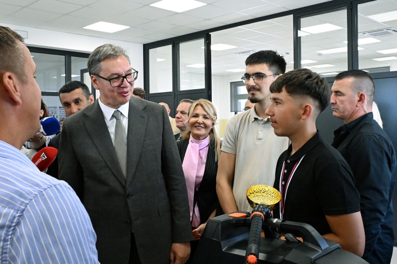 Predsednik Srbije Aleksandar Vucic samo ujedinjeni mozemo da pobedimo