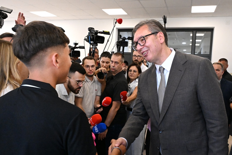 Predsednik Srbije Aleksandar Vucic samo ujedinjeni mozemo da pobedimo