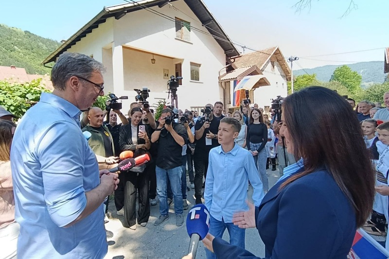 Predsednik Srbije Aleksandar Vucic Jezero ce dobiti veliku pomoc Srbije