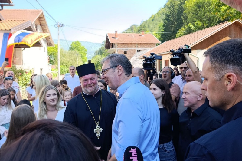 Predsednik Srbije Aleksandar Vucic Jezero ce dobiti veliku pomoc Srbije