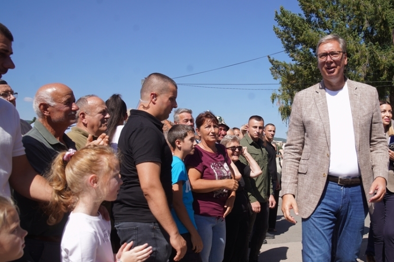 Predsednik Srbije Aleksandar Vucic Uskoro pocinje izgradnja auto-puta do Merdara