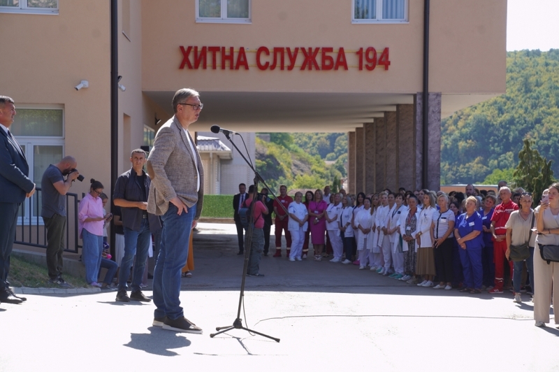 Predsednik Srbije Aleksandar Vucic Uskoro pocinje izgradnja auto-puta do Merdara