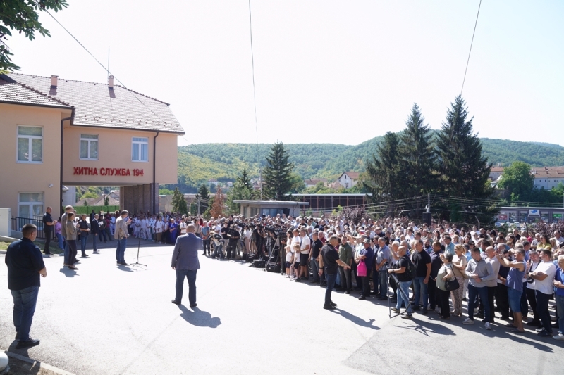 Predsednik Srbije Aleksandar Vucic Uskoro pocinje izgradnja auto-puta do Merdara