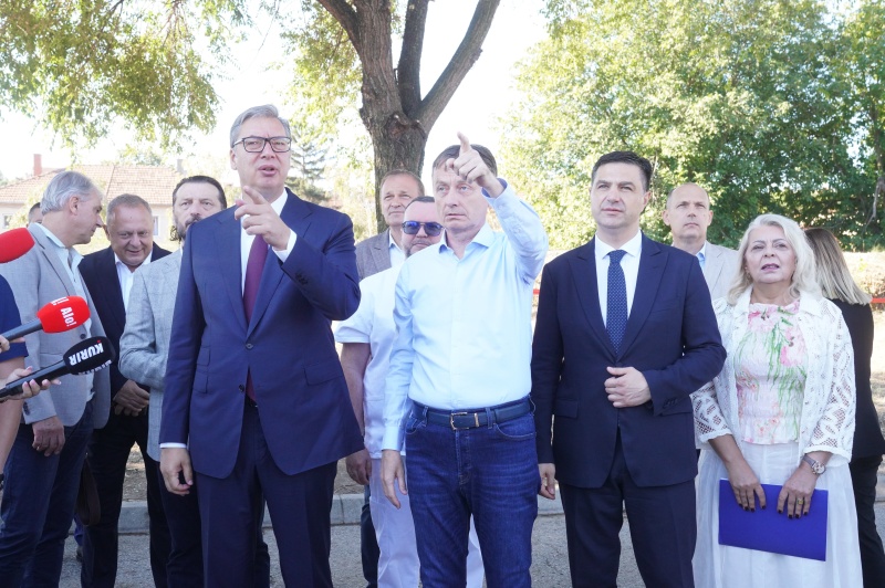 Predsednik Srbije Aleksandar Vucic novo porodiliste u Nisu bice izgradjeno za oko dve i po godine