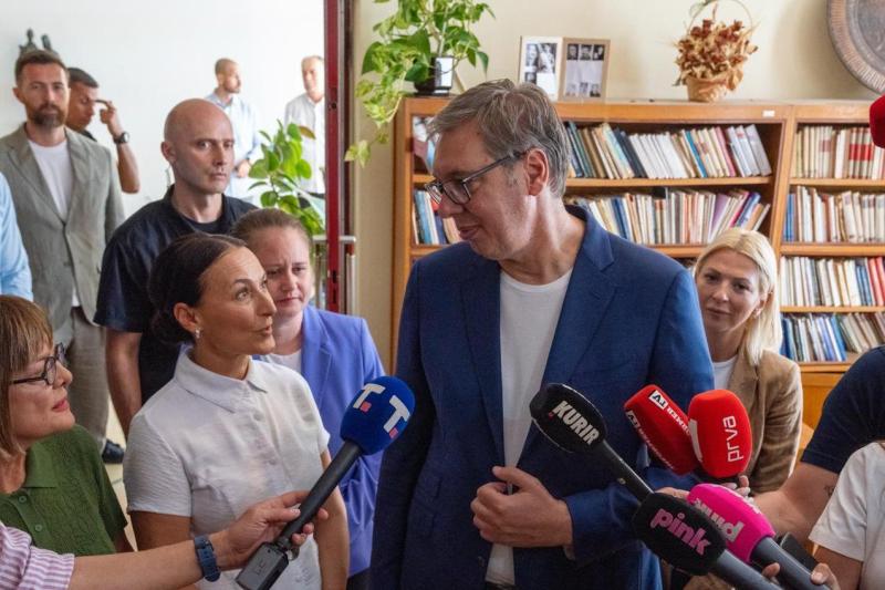 Predsednik Srbije Aleksandar Vucic Prigrevica kod Apatina ce u naredne tri godine dobiti kanalizacionu mrezu