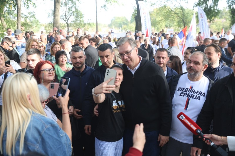 Predsednik Srbije Aleksandar Vucic pobedicemo ako strane sluzbe nesto ne izmisle, protivnici svesni da gube