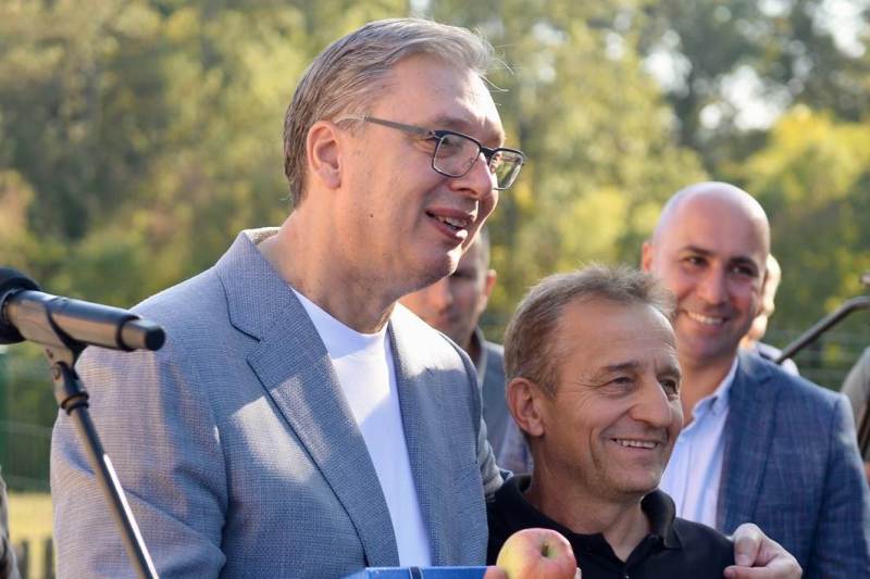 Predsednik Srbije Aleksandar Vucic U Mionici prioritet vodosnabdevanje i izgradnja infrastrukture