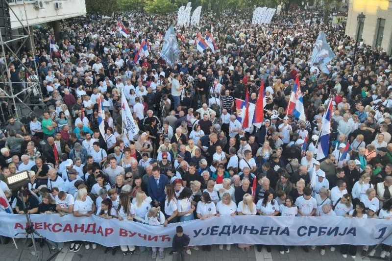 Nosilac liste "Aleksandar Vucic - Ujedinjena Srbija" Aleksandar Vucic dogovorio sam se sa Danom da krenemo u izgradnju auto-puta Beograd–Temisvar